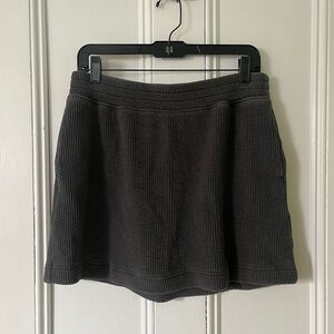 aerie wonder mini skirt in grey